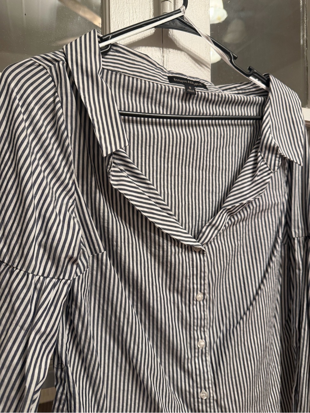 Banana republic stripe button collared top